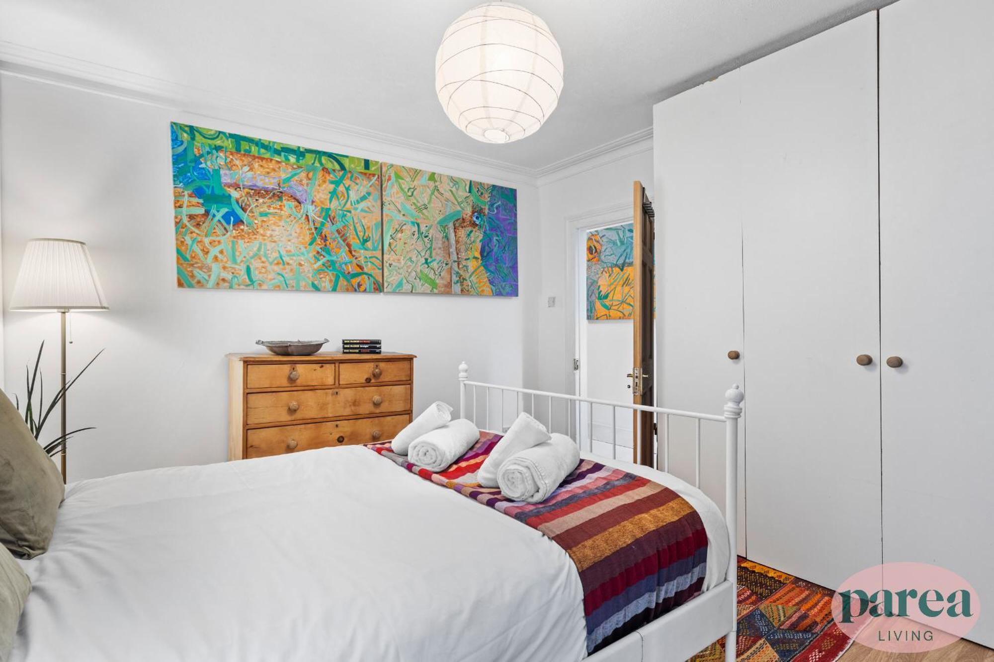 Parea Living - Cosy 1-Bed Artistic Flat At Newington Green Лондон Экстерьер фото